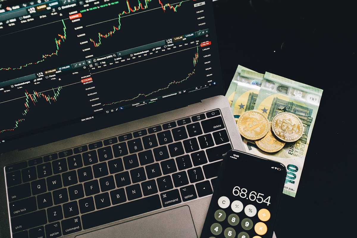 Different types of AI crypto trading tools including bots, analytics, and risk assistants