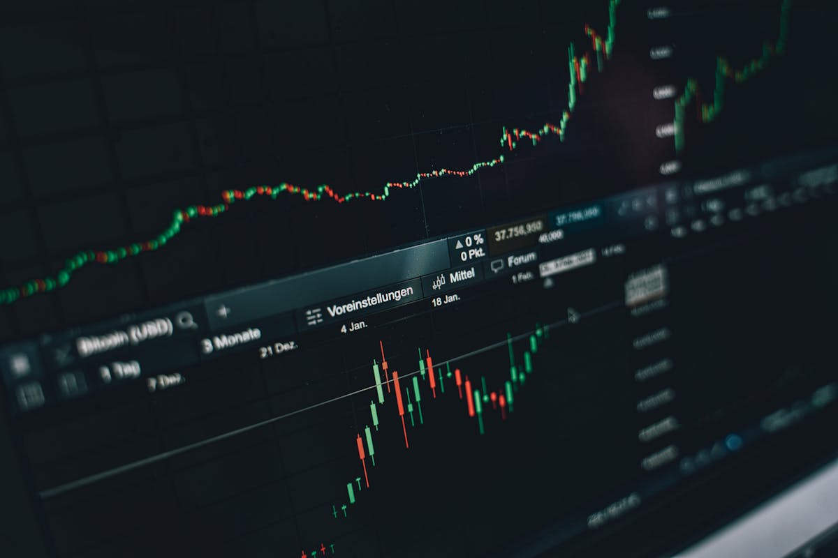 CryptifyAutoX review 2026 dashboard concept with crypto charts and AI analysis