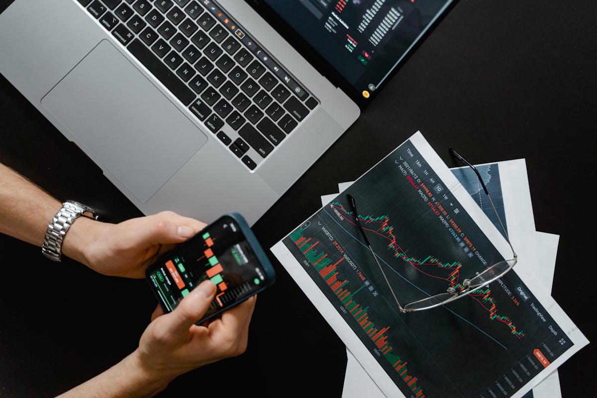 Realistic performance graph with both green and red periods on a stock chart